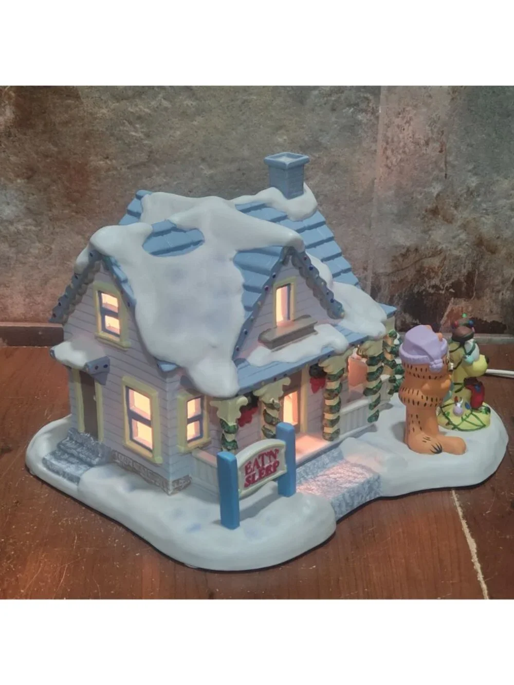 Vintage Danbury Mint Garfields Christmas Village The Bed & Breakfast Jim Davis N